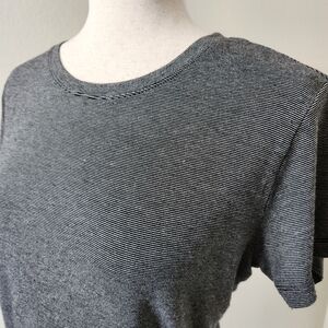 Women's CeCe Short Sleeve Cropped Tshirt Black White Stripe Size S